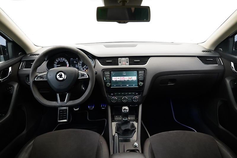 Škoda Octavia - fotka 5 z 32