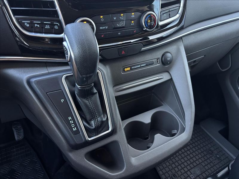 Ford Tourneo Custom 2,0 136kW Titanium X Webasto - fotka 35 z 36