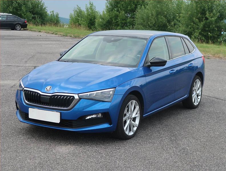 Škoda Scala (2019) 1.6 TDI, Tempomat - fotka 2 z 13