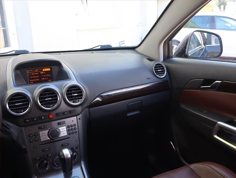 Opel Antara (2007) 2.0 CDTI, 4X4, Automat - fotka 8 z 17