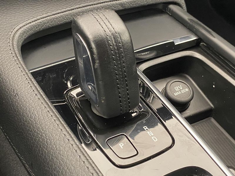 Volvo V90 B4 MOMENTUM AUT CZ - fotka 27 z 48