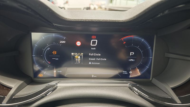 Alfa Romeo Junior (2026)  1,2 T 145 PS automat - fotka 29 z 42