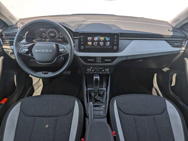 Škoda Scala (2025) 1,5 TSI / 110 kW DSG Top Selec - fotka 5 z 30
