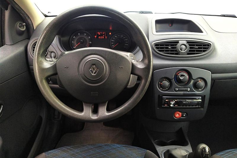 Renault Clio (2008) 1.2 16V Grandtour - fotka 13 z 14