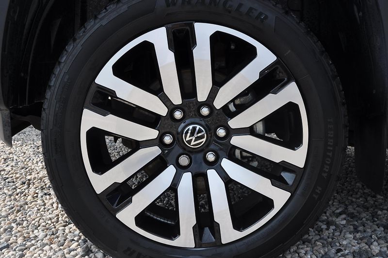 Volkswagen Amarok 3.0TDi V6 177kW 4x4 AVENTURE - fotka 26 z 26