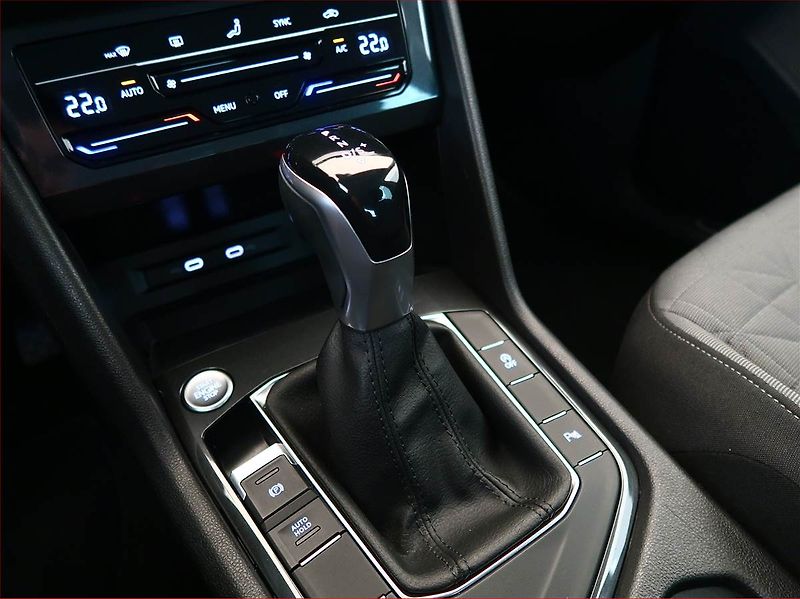Volkswagen Tiguan (2020) 2.0 TDI - fotka 13 z 18