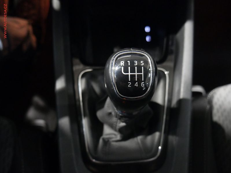 Škoda Octavia (2020) 1.0TSi, ČR, Style - fotka 19 z 20