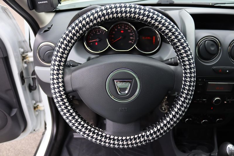 Dacia Duster 1.5dCi 1. MAJITEL JAKO NOVÉ - fotka 24 z 49