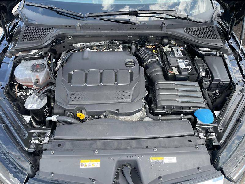 Škoda Octavia COMBI 2.0 TDi STYLE - fotka 26 z 26