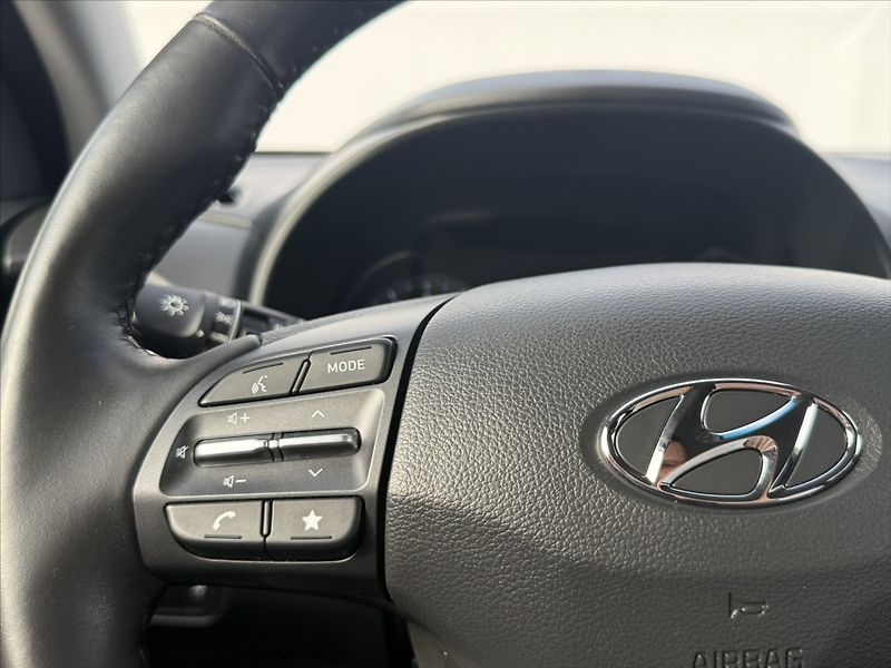Hyundai Kona 1,6 T-GDI 145kW Smart DTC - fotka 10 z 23