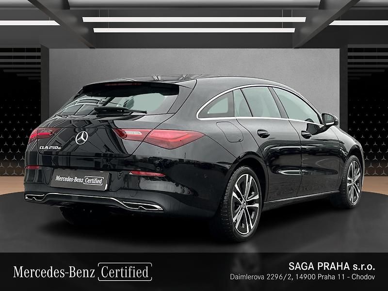 Mercedes-Benz CLA 250e Shooting Brake Progressiv - fotka 4 z 21