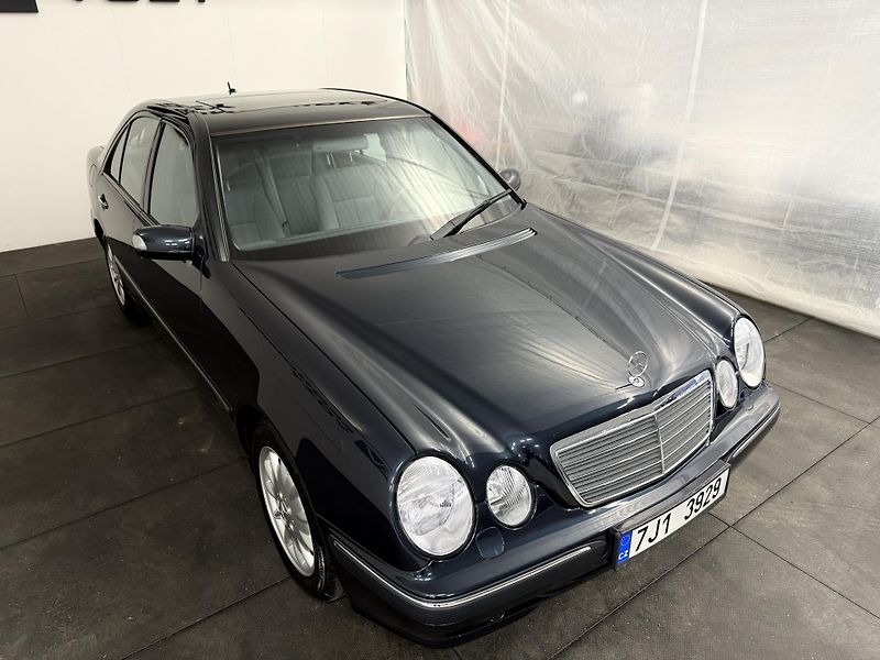 Mercedes-Benz Třídy E (2001) 280I V6 ,150kw, velmi krásný!! - fotka 12 z 35