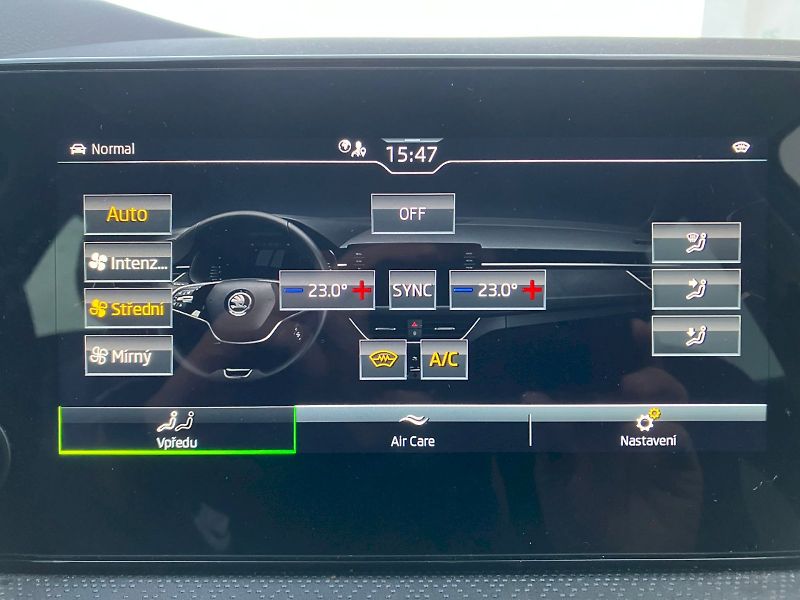Škoda Scala (2024) TOP SELEC TSI 85/1.0 M6F - fotka 29 z 31