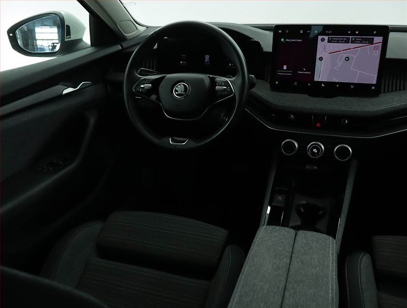 Škoda Superb (2024) Ambition 2.0 TDI - fotka 7 z 17