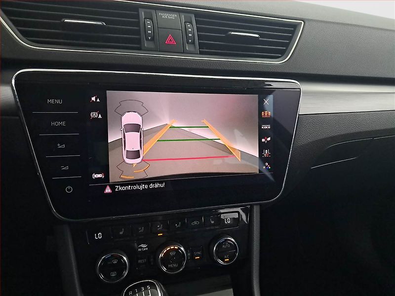 Škoda Superb (2019) Style 1.5 TSI, Kůže, Navi - fotka 16 z 16