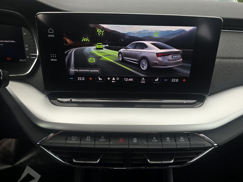 Škoda Octavia 2.0TDI 110KW DSG STYLE+ MATRIX - fotka 29 z 39