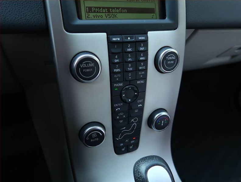 Volvo C30 (2011) D3, Automat, Serv.kniha - fotka 17 z 18