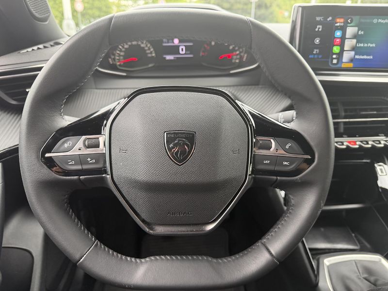 Peugeot 2008 (2025) ACTIVE PureTech 100k MAN6 - fotka 14 z 32