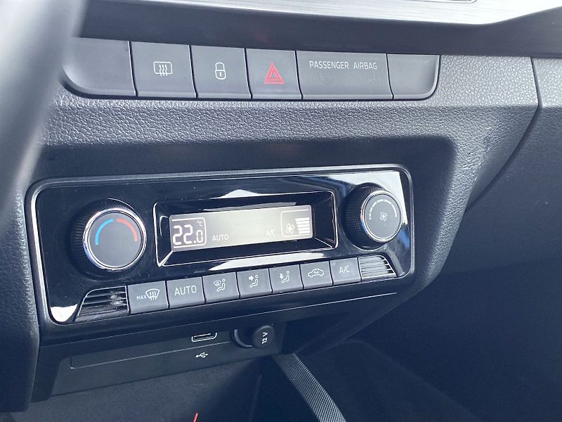 Škoda Fabia (2019) 1.0 TSI Style - fotka 11 z 31