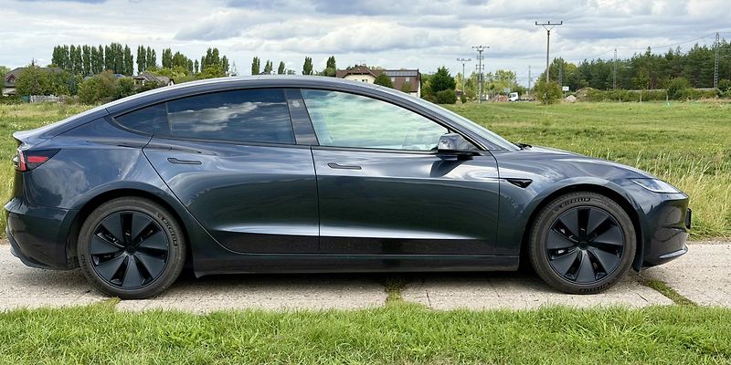 Tesla Model 3 (2024) Highland  - fotka 5 z 19