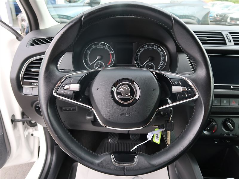 Škoda Fabia 1,0 TSi,70kW,1majČR,Serv.k,DPH - fotka 15 z 24
