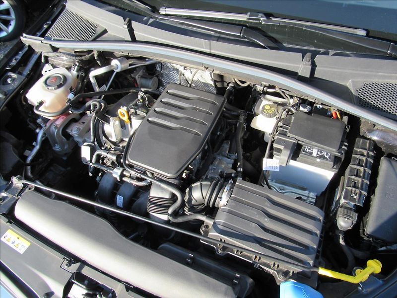 Škoda Fabia 1,0 MPi Ambition - fotka 29 z 29