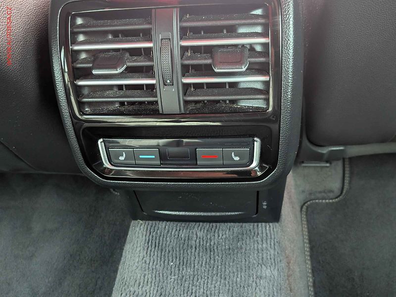 Volkswagen Passat (2017) 2.0TDi 4x4, 2.maj,ČR - fotka 18 z 21