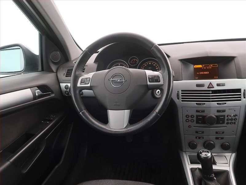 Opel Astra (2010) 1.7 CDTI, jezdí výborně - fotka 7 z 14