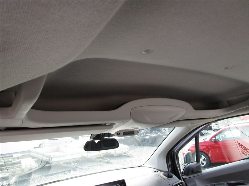 Toyota ProAce City Verso 1.5D-4D, 1. majitel - fotka 57 z 65