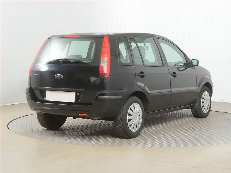 Ford Fusion (2004) 1.4, nová STK, slušný stav - fotka 5 z 13