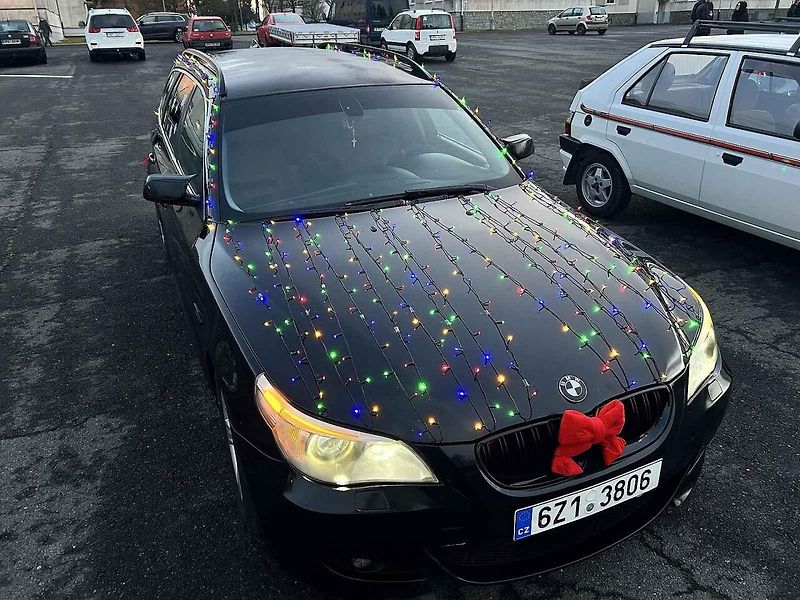 Vánoční spanilá jízda v Klatovech.