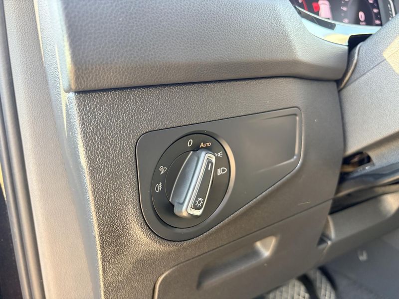 Volkswagen Tiguan 1.5TSI DSG MATRIX REZERVACE - fotka 17 z 58
