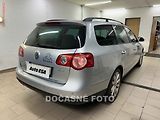 Volkswagen Passat (2006) 2.0 TDi, autoAC, temp - náhled 1