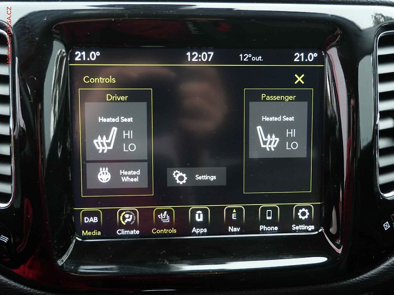 Jeep Compass (2019) 2.0 Multijet, 1.maj,ČR, AT - fotka 21 z 23
