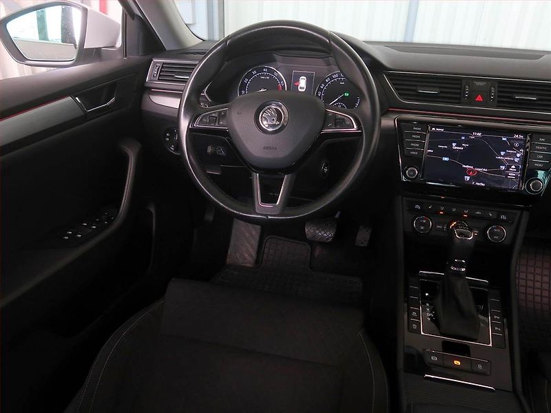 Škoda Superb (2016) Style 1.4 TSI, Automat, Navi - fotka 7 z 20