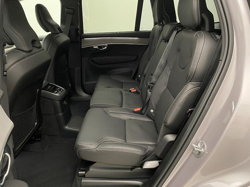 Volvo XC90 (2026) T8 AWD Plug-in DARK PLUS 7m - fotka 6 z 78