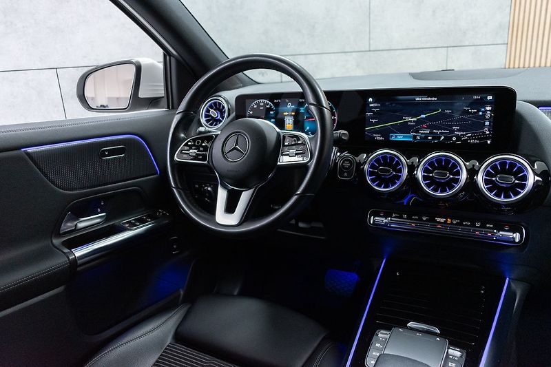 Mercedes-Benz GLA 200d 4MATIC*KEYLESS*ČR 1.MAJ* - fotka 8 z 46
