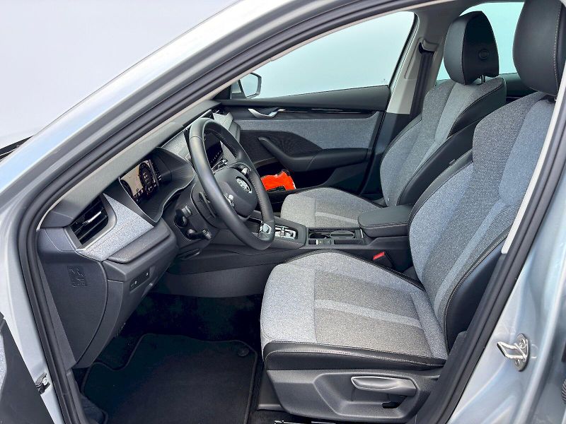 Škoda Octavia (2024) 1.5 TSI 110kW DSG Top Selectio - fotka 5 z 35