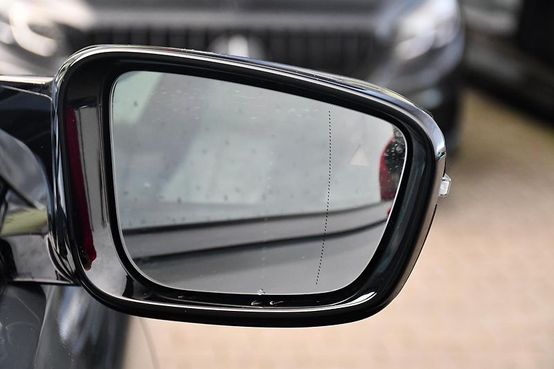 BMW Řada 8 840d xD M-SPORT HUD H/K  - fotka 55 z 62