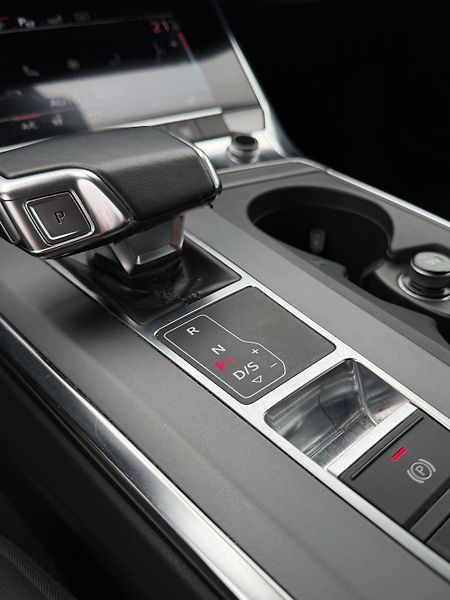 Audi A6 (2019) Servis Audi, 1. Majitel, Dovoz - fotka 12 z 29