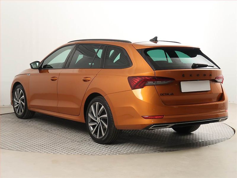 Škoda Octavia (2023) Sportline 2.0 TDI - fotka 4 z 20