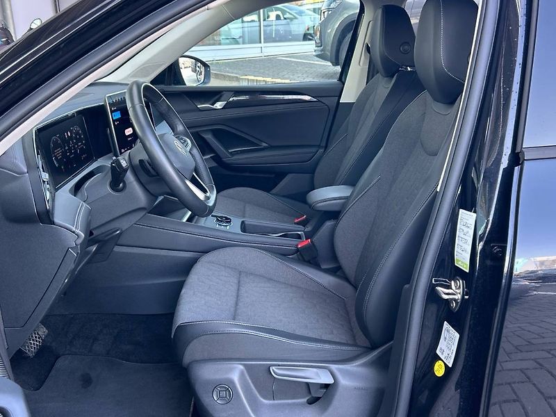 Volkswagen Tiguan (2024) 2.0 TDI 7DSG Life - fotka 13 z 32