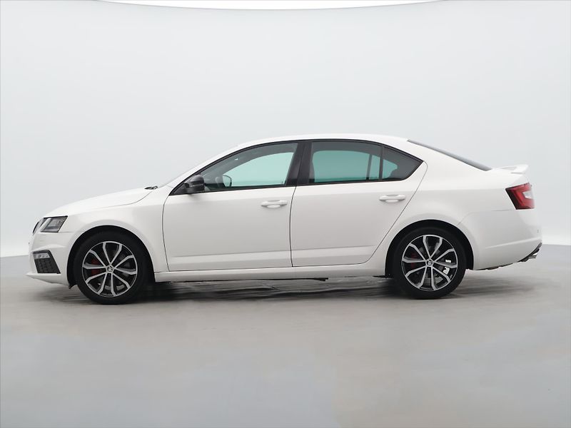 Škoda Octavia 2,0 TDI 135kW RS CZ Tažné - fotka 4 z 30
