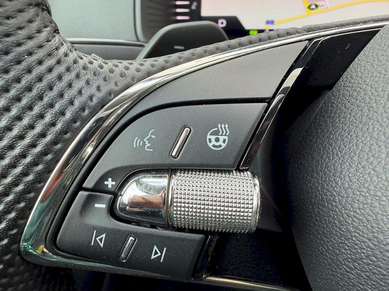 Škoda Karoq (2022) 1.5 TSI 110kW Style Matrix Nez - fotka 12 z 35
