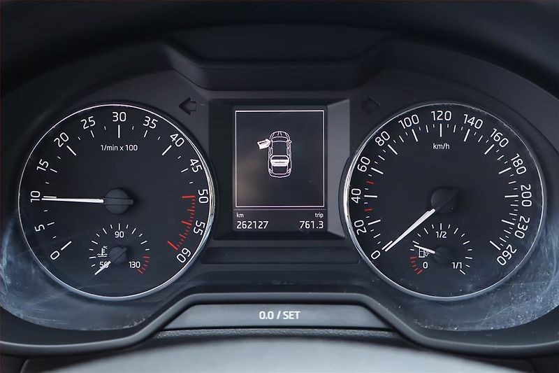 Škoda Octavia (2014) 1.6 TDI, Serv.kniha, Tempomat - fotka 11 z 20