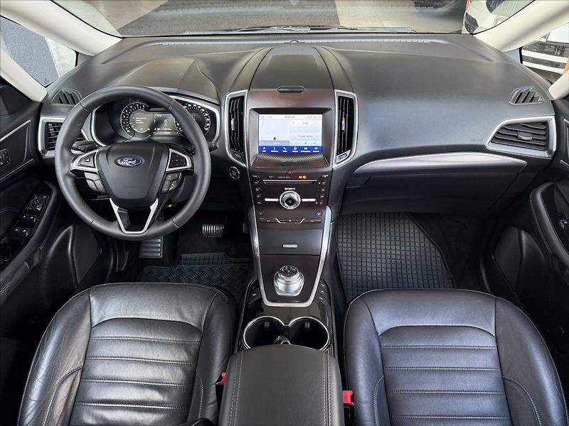 Ford Galaxy 2,0 Titanium,177kW,po servisu - fotka 13 z 38