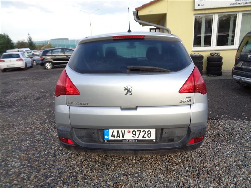 Peugeot 3008 1,6 HDI  Automat - fotka 11 z 25