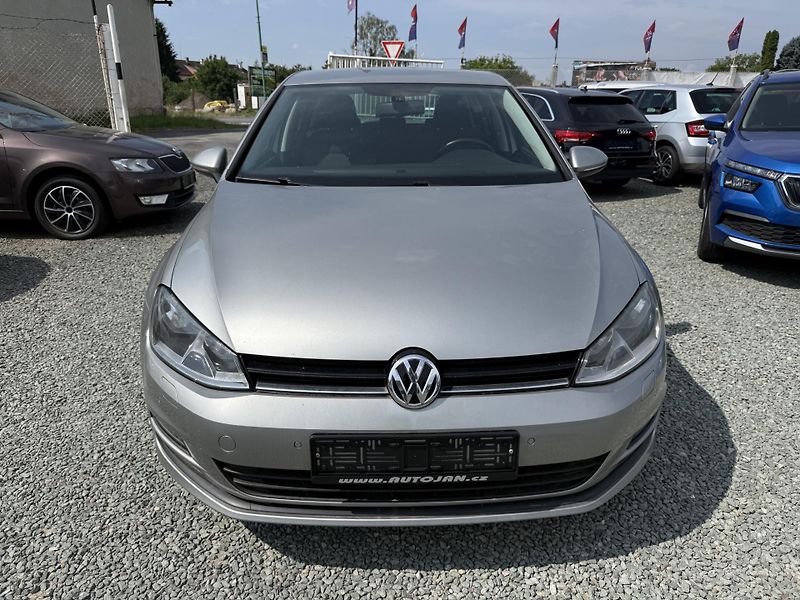 Volkswagen Golf 1.2 TSI COMFORTLINE - fotka 2 z 13