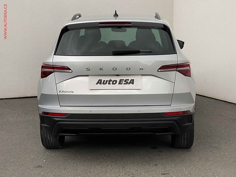 Škoda Karoq (2023) 2.0 TDi, Tour, DSG, LED, - fotka 5 z 18
