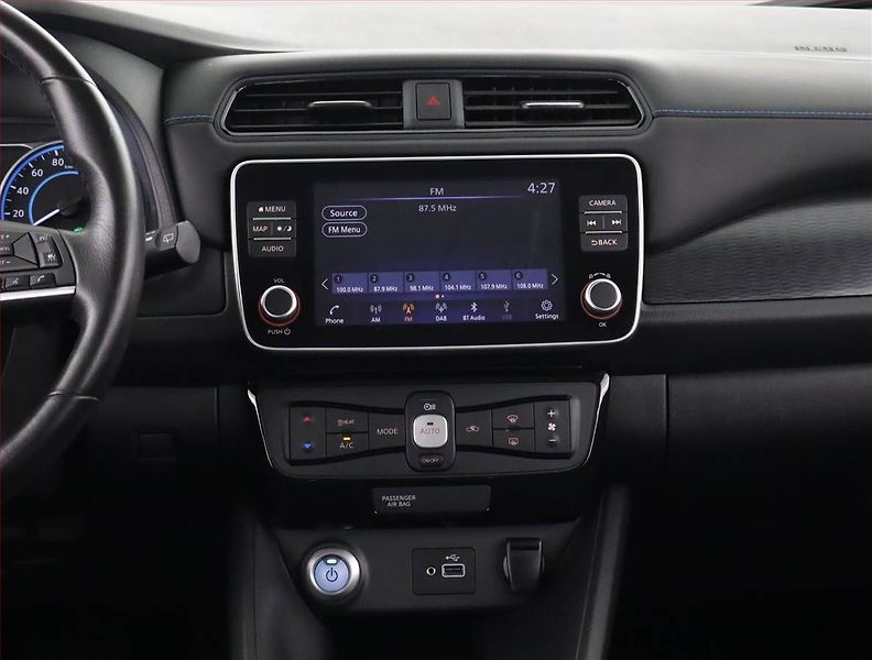 Nissan Leaf (2021) 40 kWh, SoH 90%, Automat - fotka 12 z 21